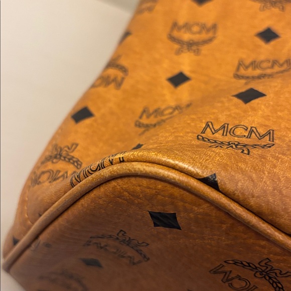 MCM COGNAG TOTE - Picture 10 of 16